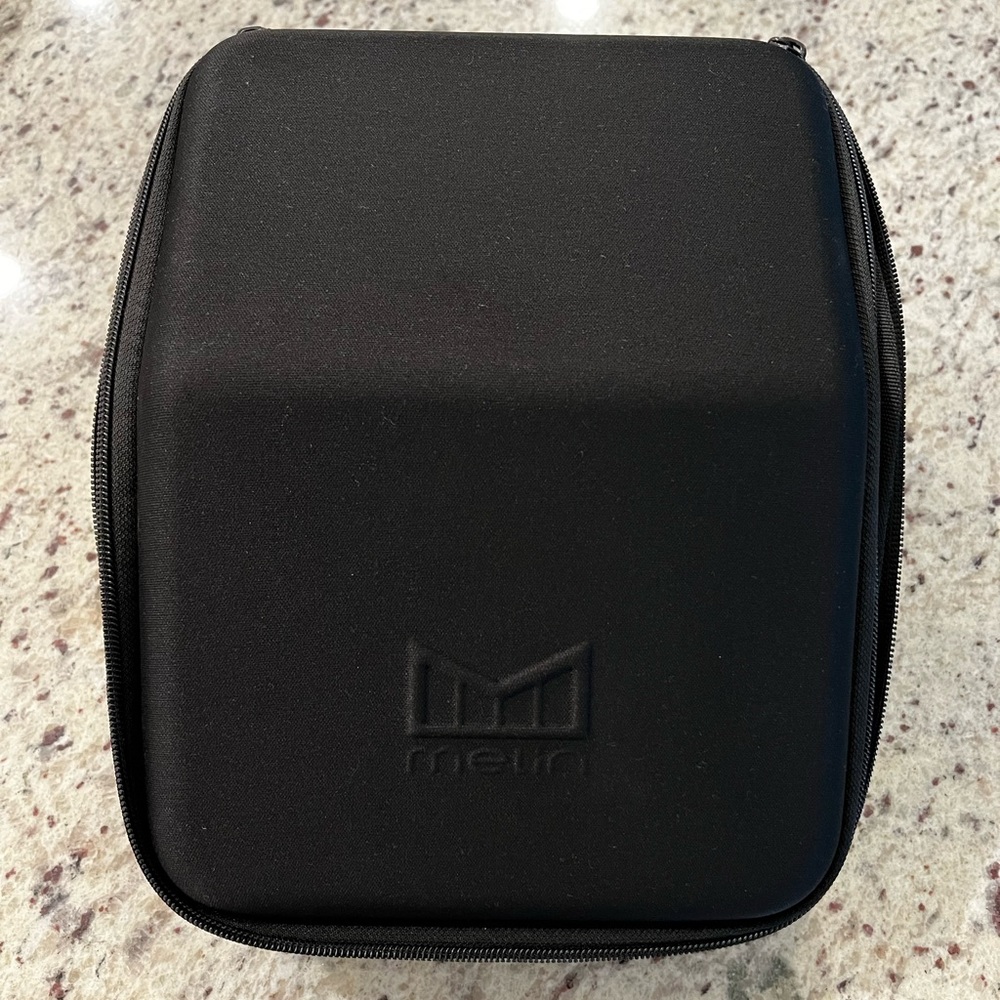 Never used Melin 3 hat travel case